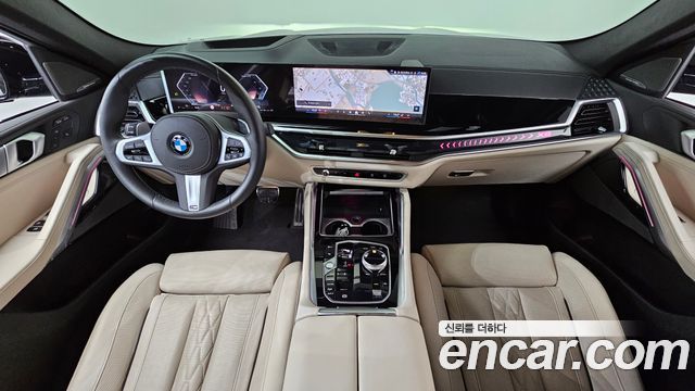 BMW X6 — interior