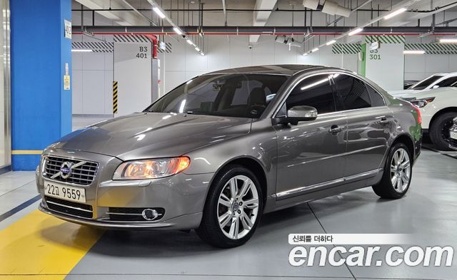 Volvo S80 — exterior