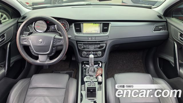 Peugeot 508 — interior
