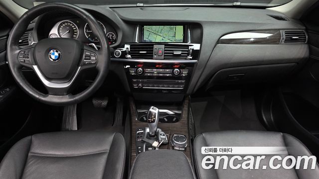 BMW X4 — interior