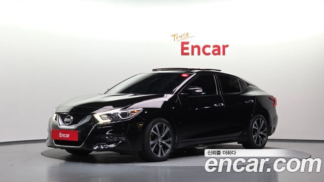 Nissan Maxima — exterior