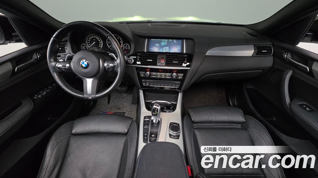 BMW X4 — interior