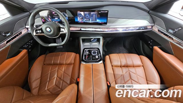BMW 7 Series — interior