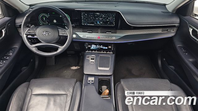 Hyundai Grandeur — interior