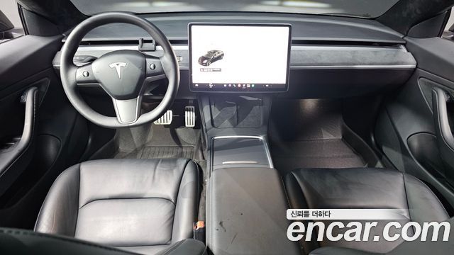 Tesla Model 3 — interior