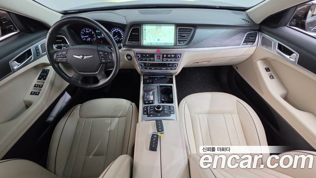 Genesis G80 — interior