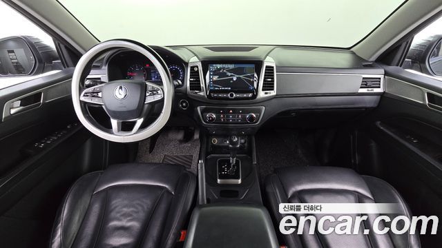 KG Mobility Rexton — interior