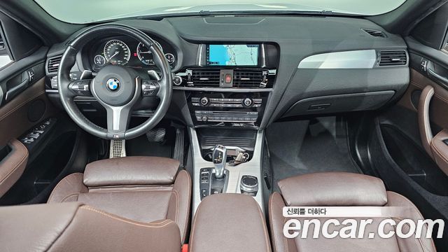 BMW X4 — interior