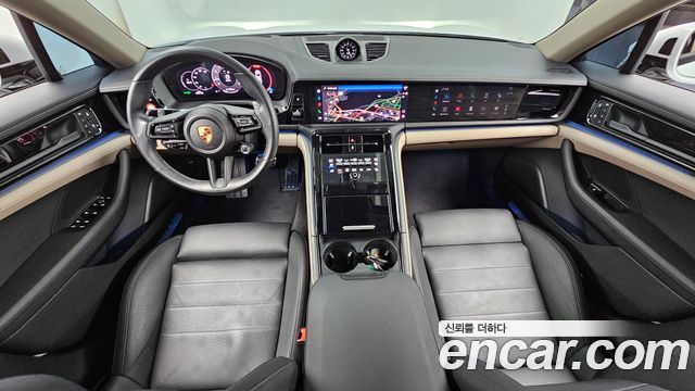 Porsche Panamera — interior