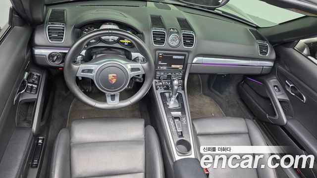 Porsche Boxster — interior