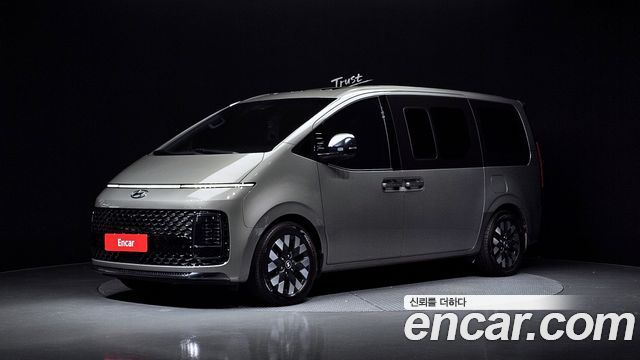 Hyundai Staria