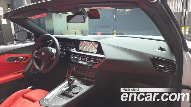 BMW Z4 — interior
