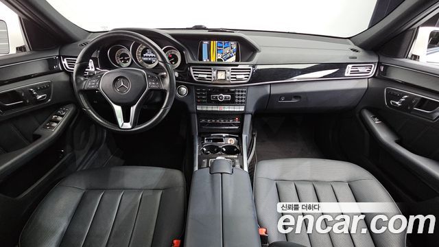 Mercedes-Benz E-Class — interior