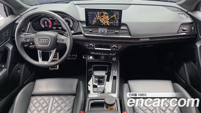 Audi SQ5 — interior