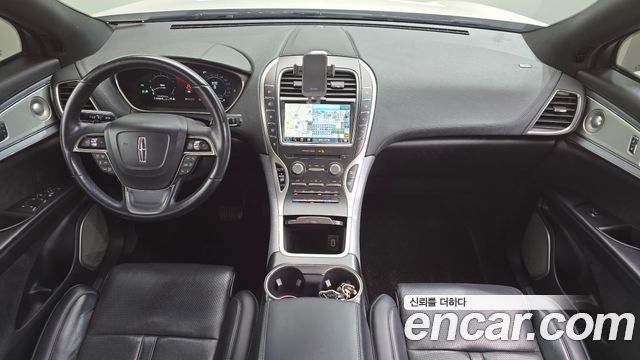 Lincoln Nautilus — interior