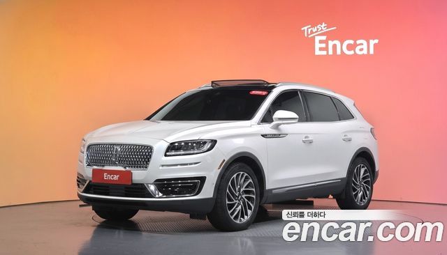 Lincoln Nautilus — exterior