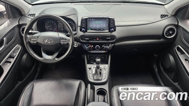 Hyundai Kona — interior