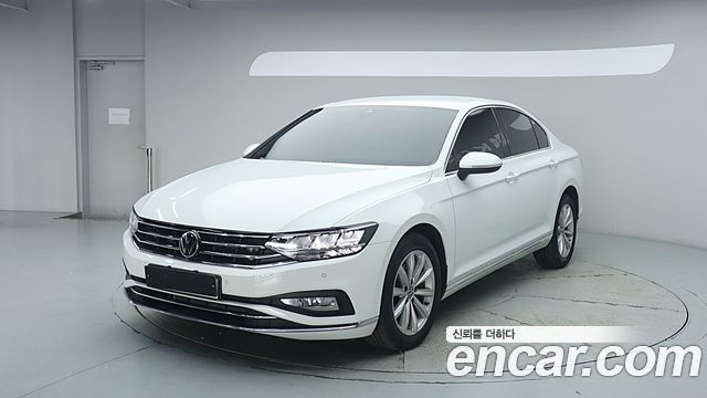 Volkswagen Passat — exterior