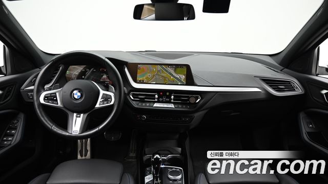 BMW 1 Series — interior