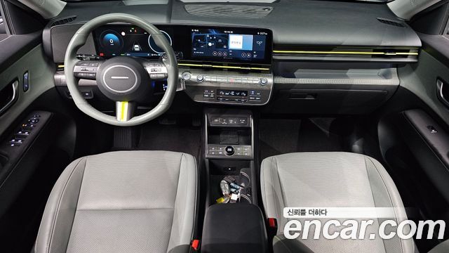 Hyundai Kona — interior