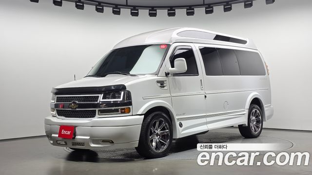 Chevrolet Express Van — exterior