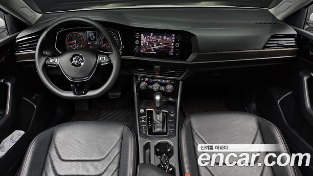 Volkswagen Jetta — interior