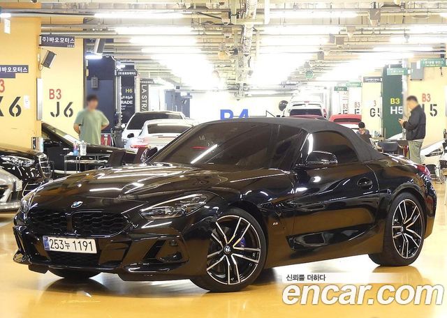 BMW Z4 — exterior