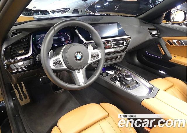 BMW Z4 — interior