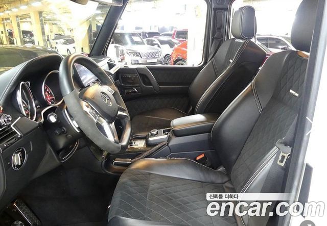 Mercedes-Benz G-Class — interior