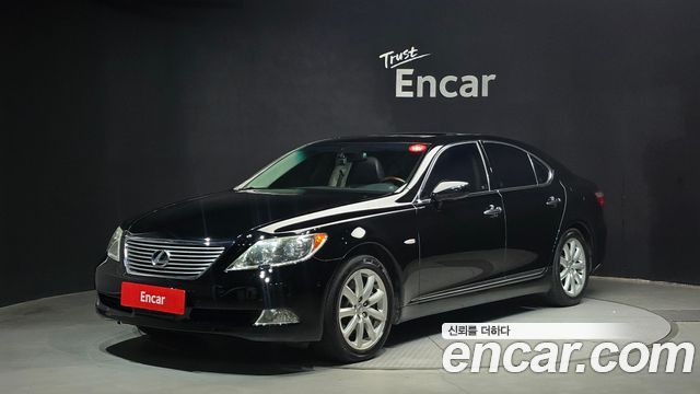 Lexus LS — exterior