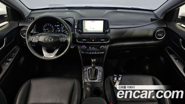 Hyundai Kona — interior