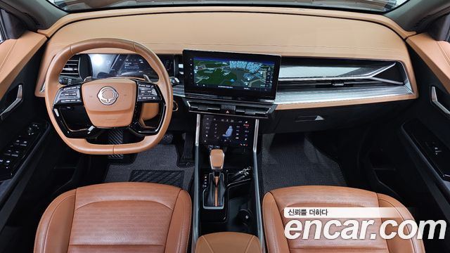 KG Mobility Torres — interior