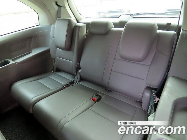 Honda Odyssey — interior