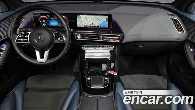 Mercedes-Benz EQC — interior