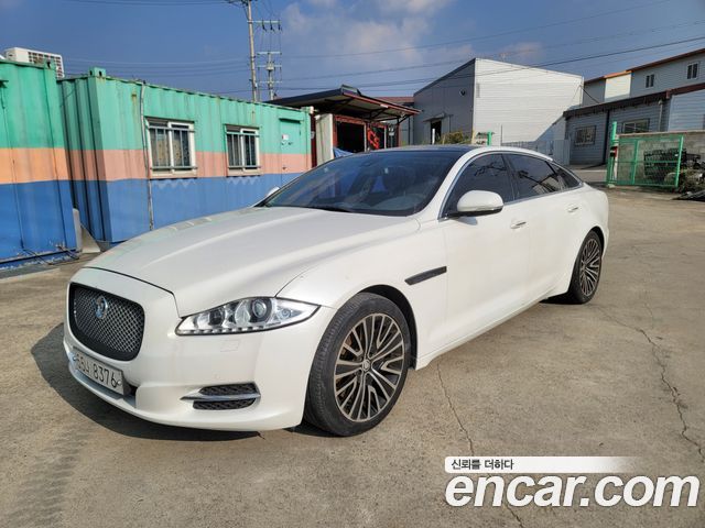 Jaguar XJ — exterior