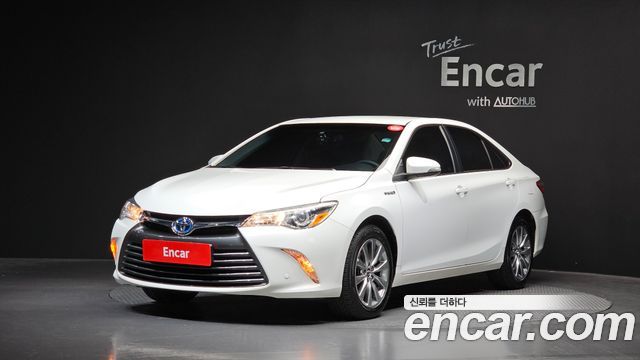 Toyota Camry — exterior