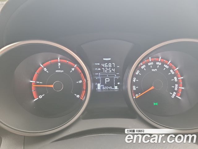 KG Mobility Tivoli — interior