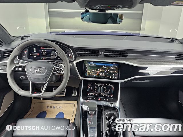 Audi RS7 — interior