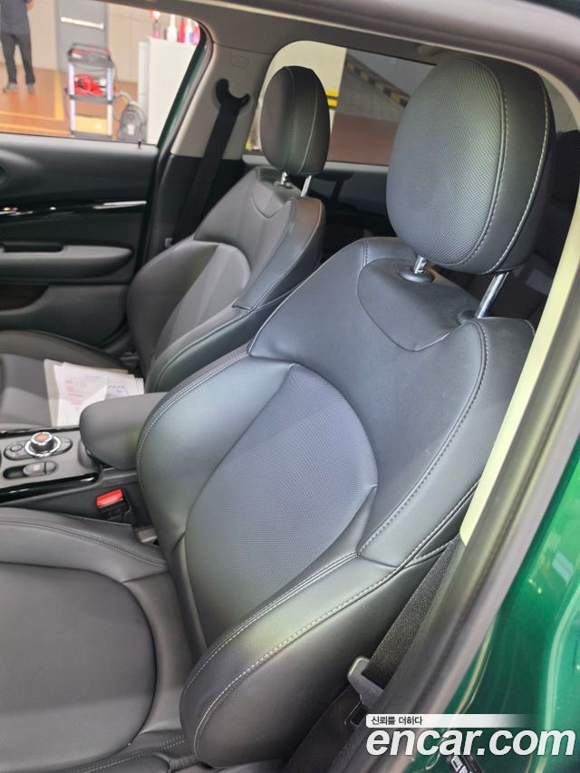 MINI Clubman — interior