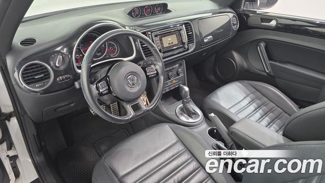 Volkswagen Beetle — interior