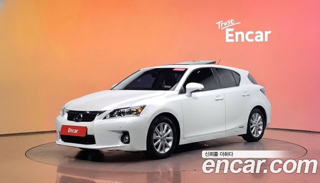 Lexus CT200h — exterior