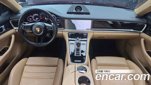 Porsche Panamera — interior