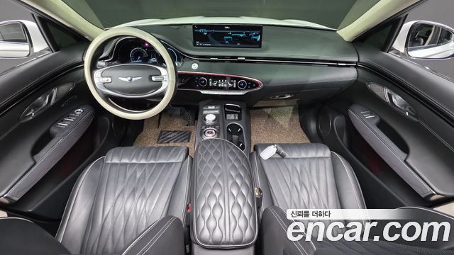 Genesis GV70 — interior