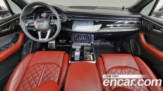 Audi SQ7 — interior
