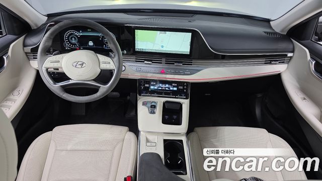 Hyundai Grandeur — interior