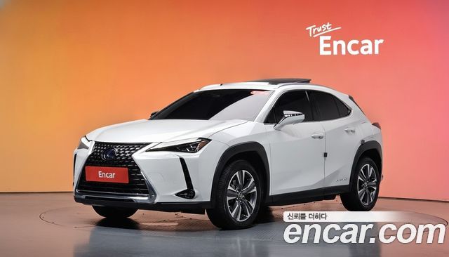 Lexus UX — exterior