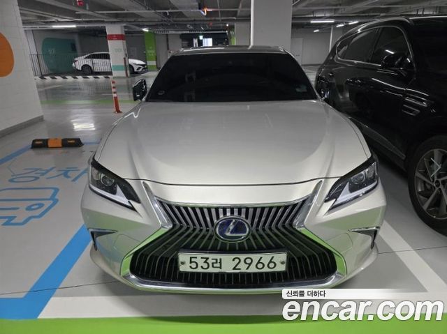 Lexus ES — exterior