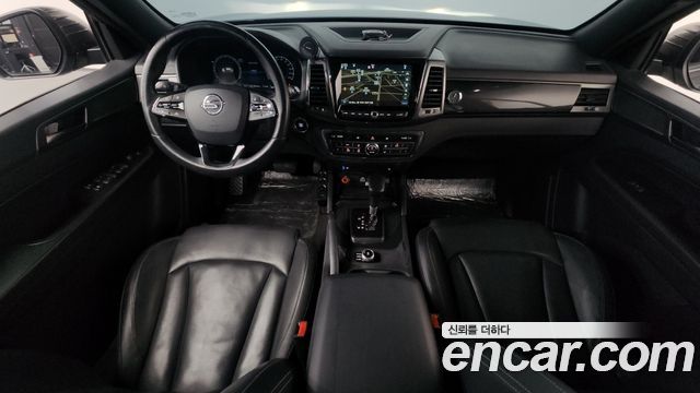 KG Mobility Rexton — interior