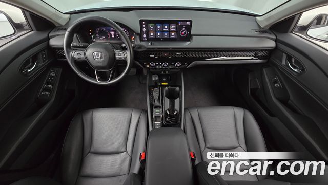 Honda Accord — interior