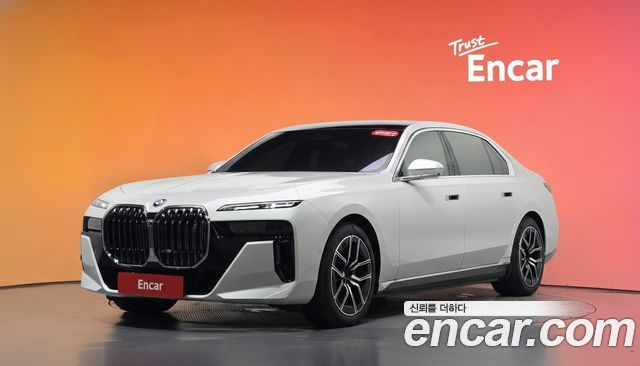 BMW i7 — exterior